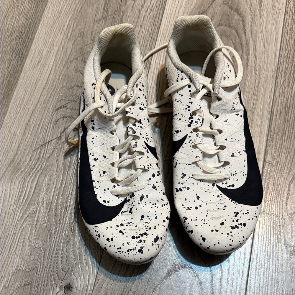 Nike White and Black Textured cleats